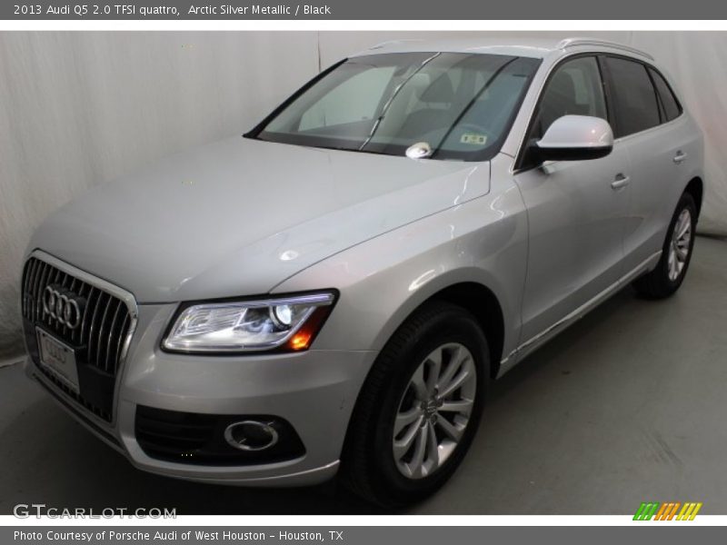 Arctic Silver Metallic / Black 2013 Audi Q5 2.0 TFSI quattro