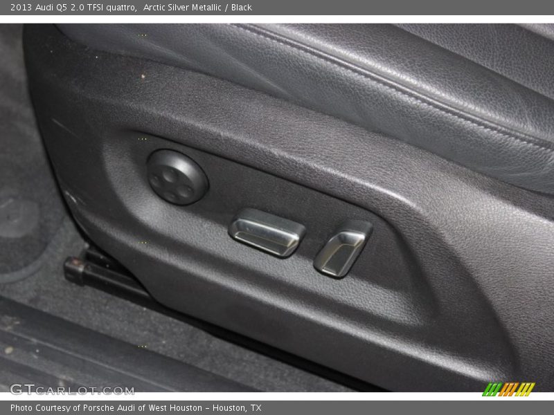 Arctic Silver Metallic / Black 2013 Audi Q5 2.0 TFSI quattro