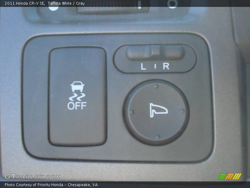 Taffeta White / Gray 2011 Honda CR-V SE