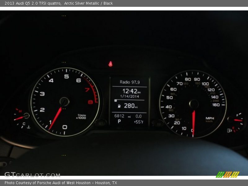 Arctic Silver Metallic / Black 2013 Audi Q5 2.0 TFSI quattro