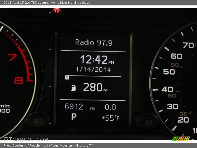 Arctic Silver Metallic / Black 2013 Audi Q5 2.0 TFSI quattro