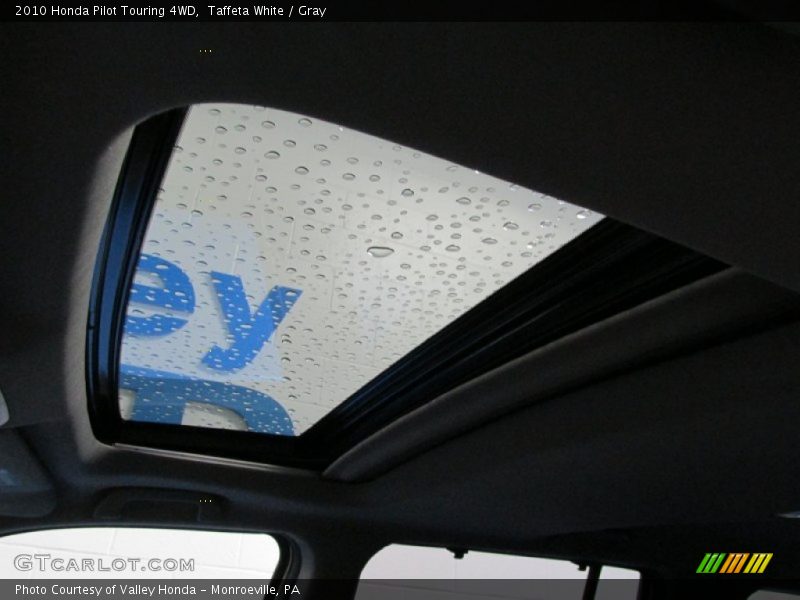 Taffeta White / Gray 2010 Honda Pilot Touring 4WD