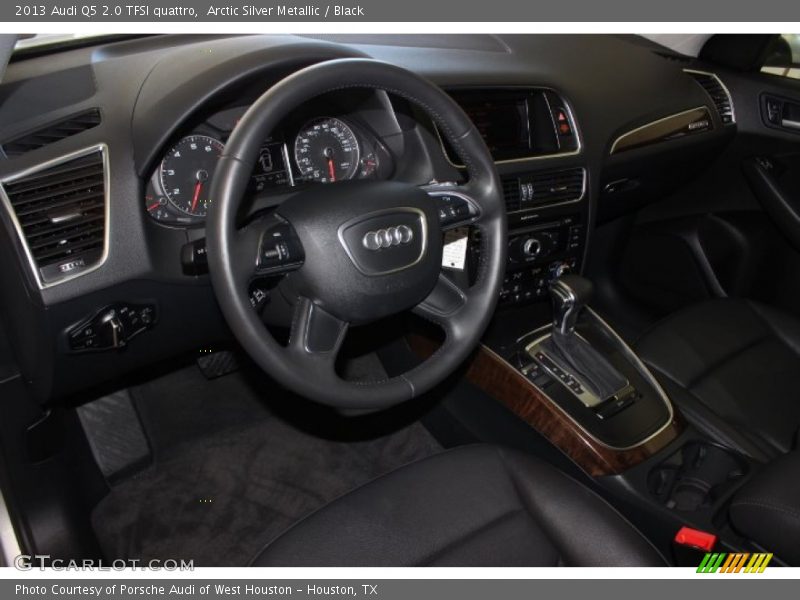 Arctic Silver Metallic / Black 2013 Audi Q5 2.0 TFSI quattro