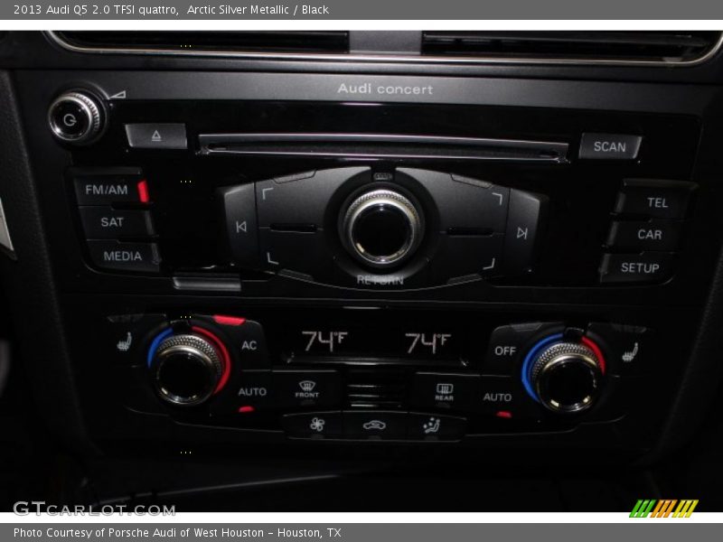Arctic Silver Metallic / Black 2013 Audi Q5 2.0 TFSI quattro
