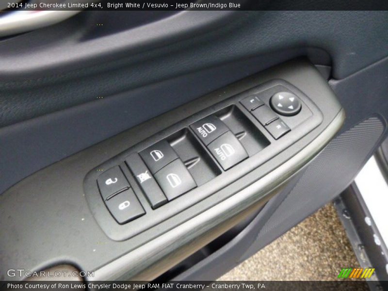 Controls of 2014 Cherokee Limited 4x4