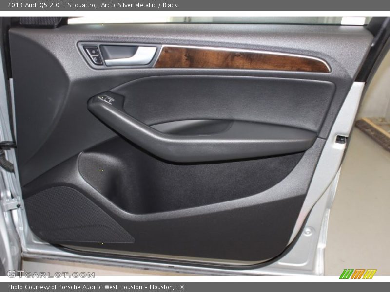 Arctic Silver Metallic / Black 2013 Audi Q5 2.0 TFSI quattro