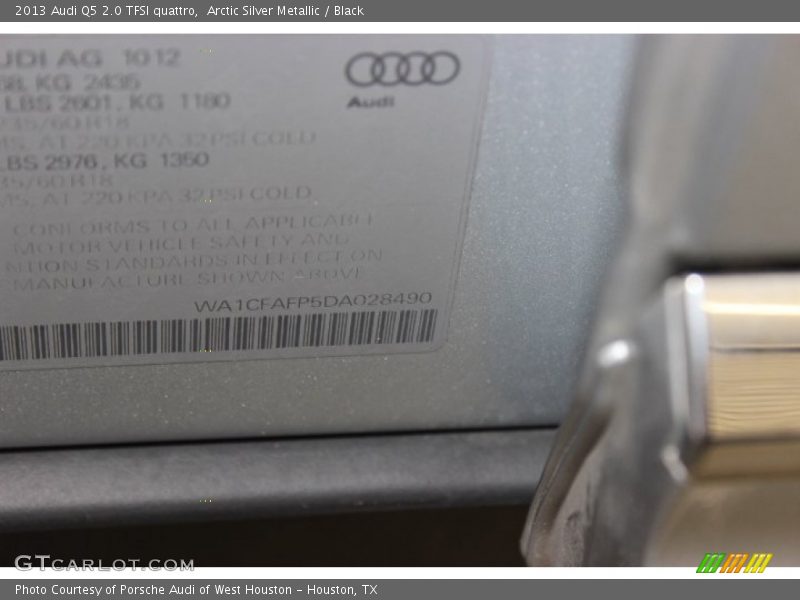 Arctic Silver Metallic / Black 2013 Audi Q5 2.0 TFSI quattro