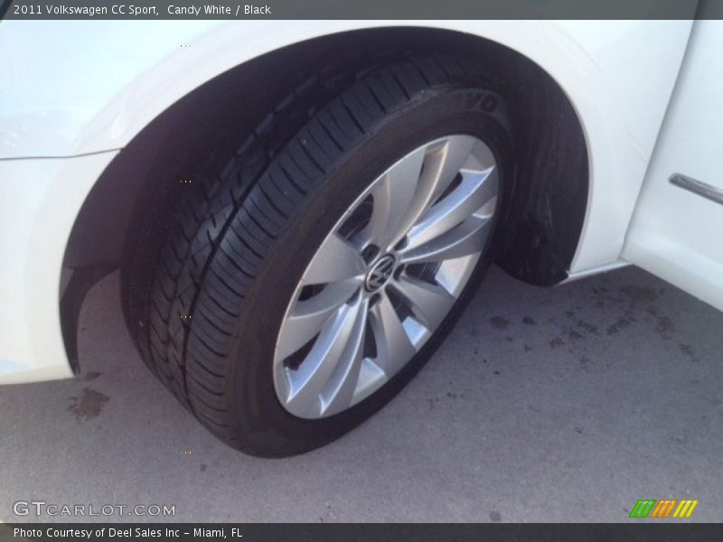 Candy White / Black 2011 Volkswagen CC Sport