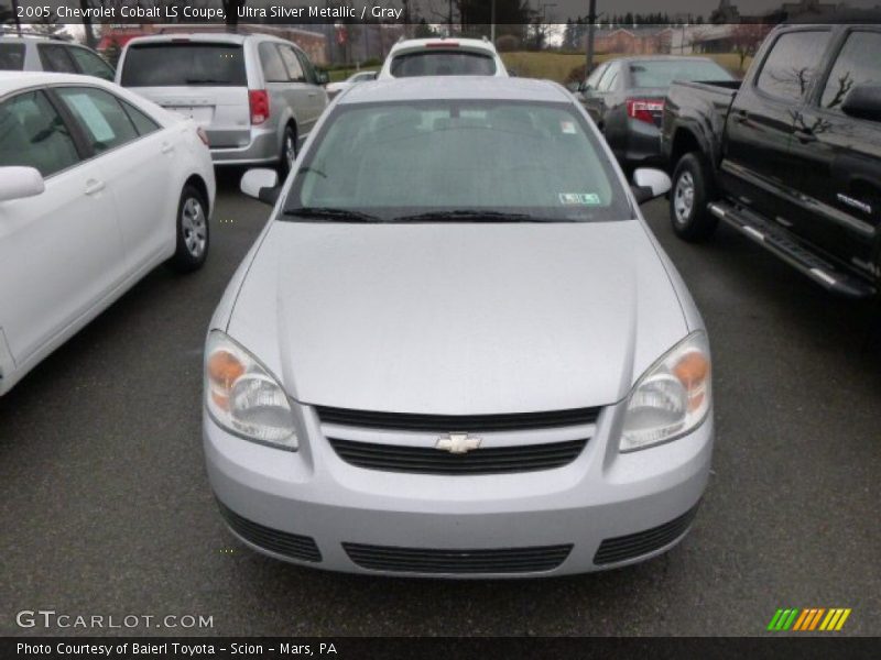 Ultra Silver Metallic / Gray 2005 Chevrolet Cobalt LS Coupe