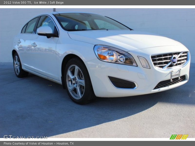 Ice White / Soft Beige 2012 Volvo S60 T5