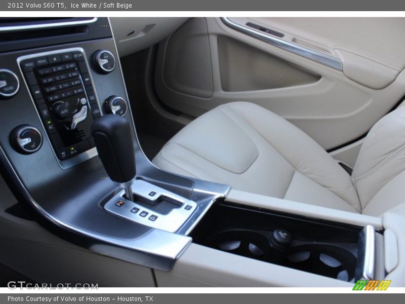 Ice White / Soft Beige 2012 Volvo S60 T5