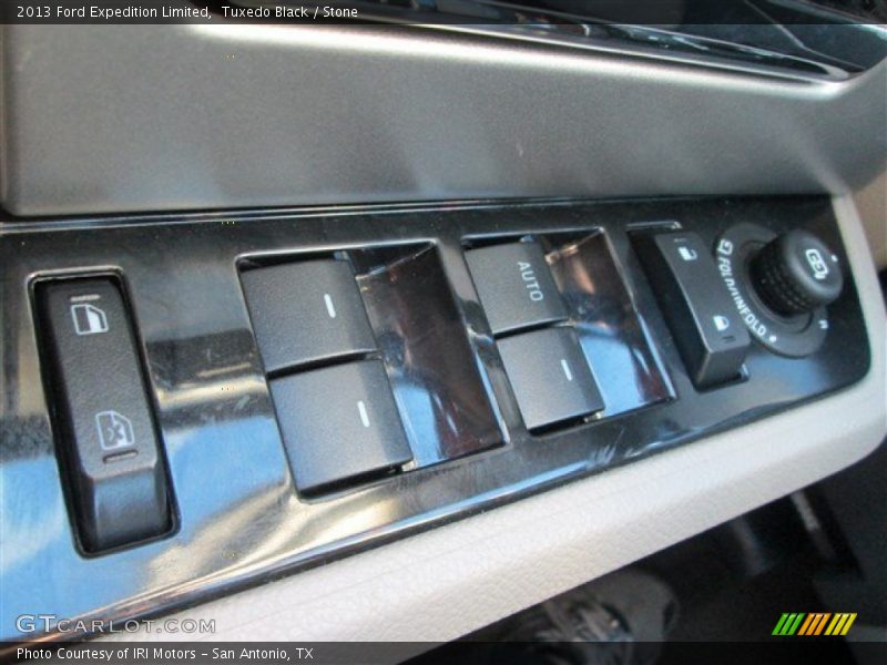 Tuxedo Black / Stone 2013 Ford Expedition Limited