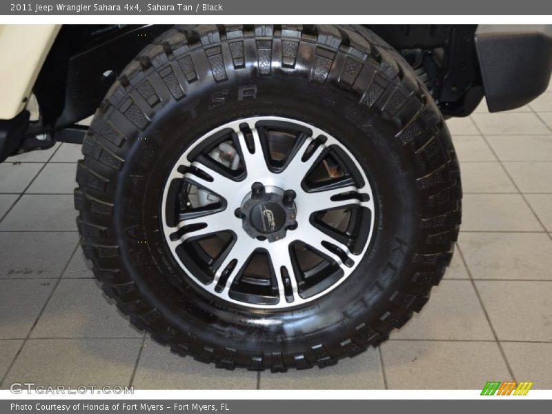 Sahara Tan / Black 2011 Jeep Wrangler Sahara 4x4