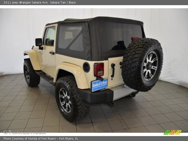 Sahara Tan / Black 2011 Jeep Wrangler Sahara 4x4