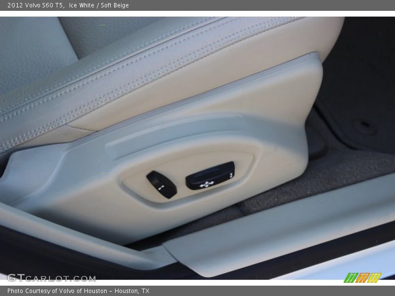 Ice White / Soft Beige 2012 Volvo S60 T5