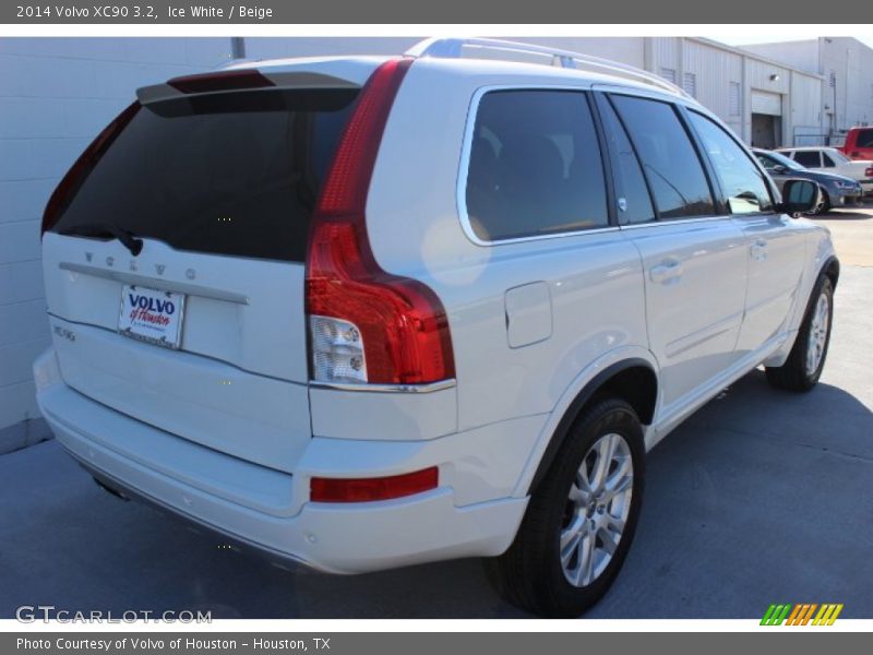 Ice White / Beige 2014 Volvo XC90 3.2