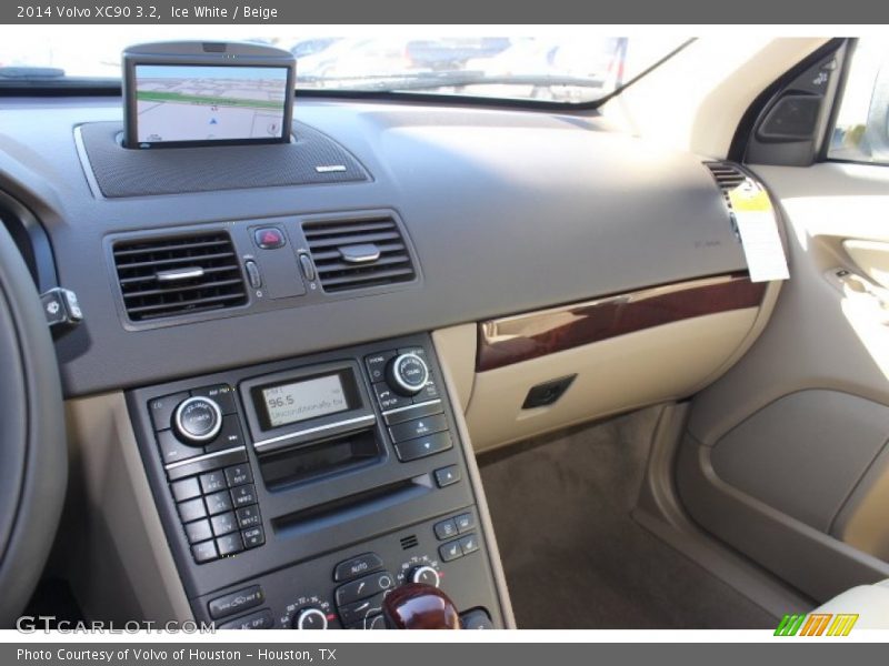 Ice White / Beige 2014 Volvo XC90 3.2