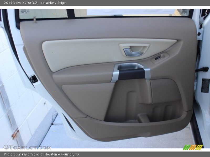 Ice White / Beige 2014 Volvo XC90 3.2