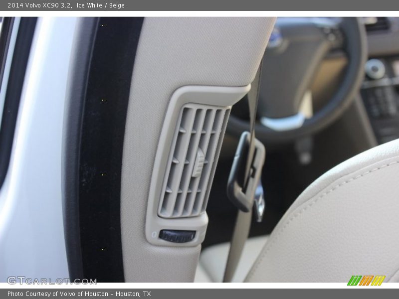 Ice White / Beige 2014 Volvo XC90 3.2