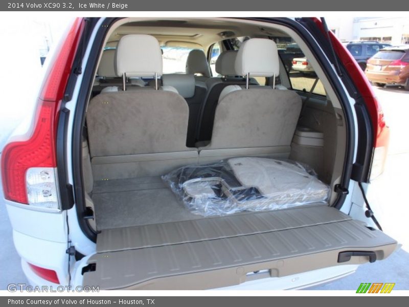 Ice White / Beige 2014 Volvo XC90 3.2