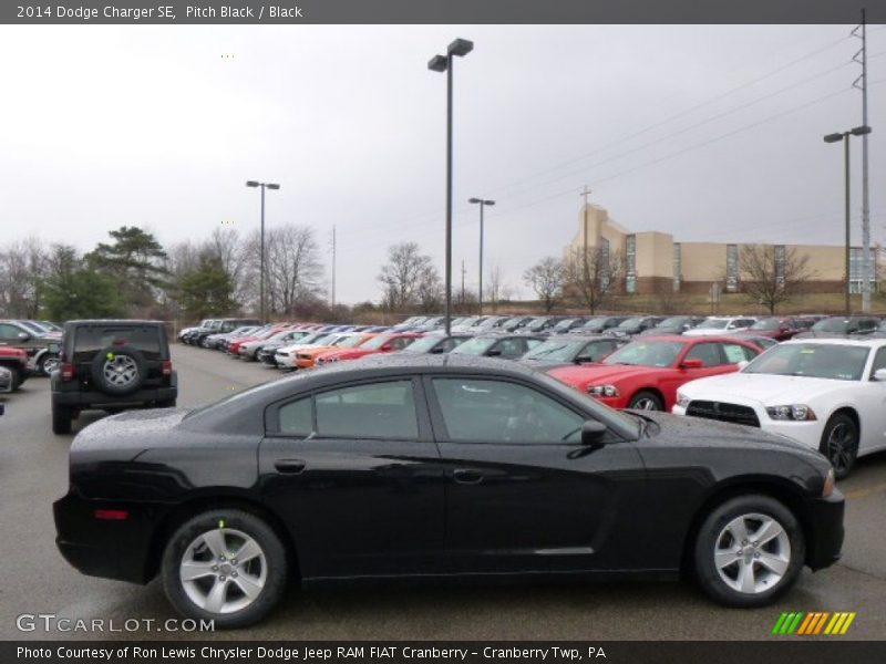 Pitch Black / Black 2014 Dodge Charger SE
