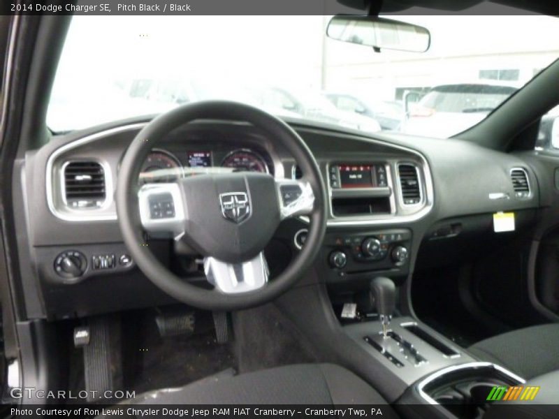 Pitch Black / Black 2014 Dodge Charger SE