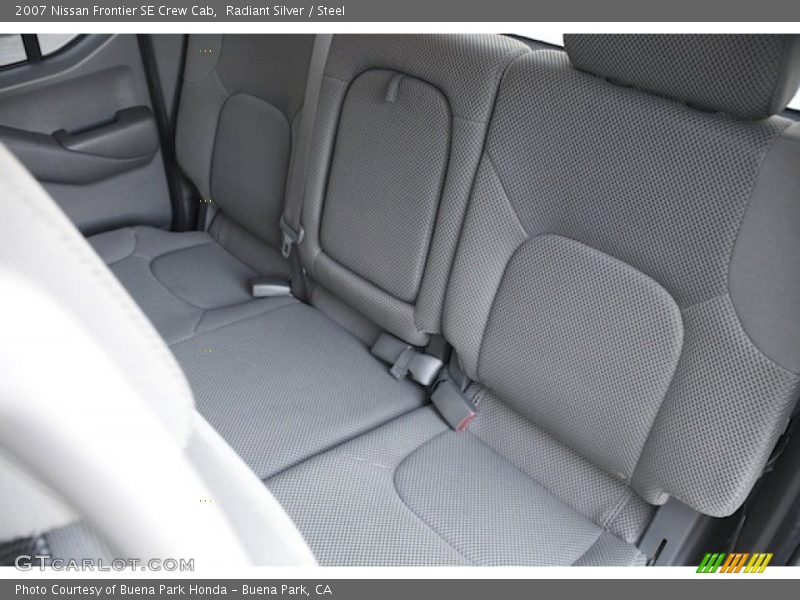 Radiant Silver / Steel 2007 Nissan Frontier SE Crew Cab