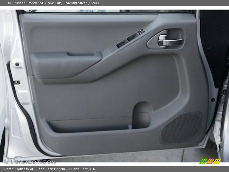 Radiant Silver / Steel 2007 Nissan Frontier SE Crew Cab