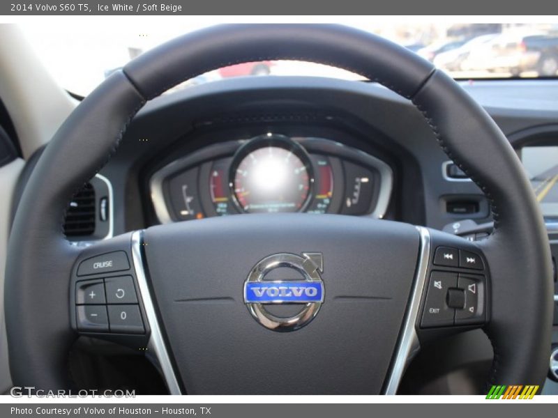 Ice White / Soft Beige 2014 Volvo S60 T5