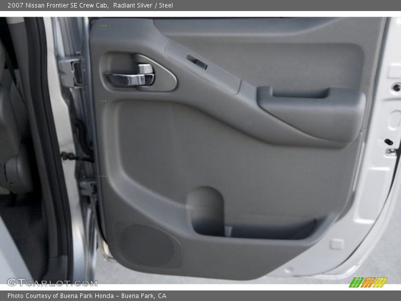 Radiant Silver / Steel 2007 Nissan Frontier SE Crew Cab