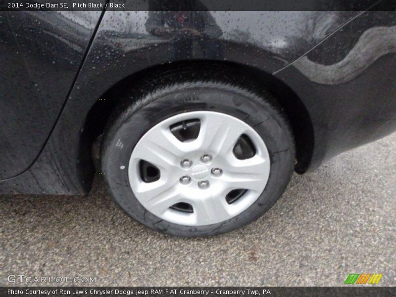 Pitch Black / Black 2014 Dodge Dart SE