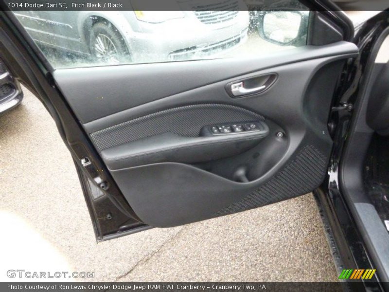Pitch Black / Black 2014 Dodge Dart SE