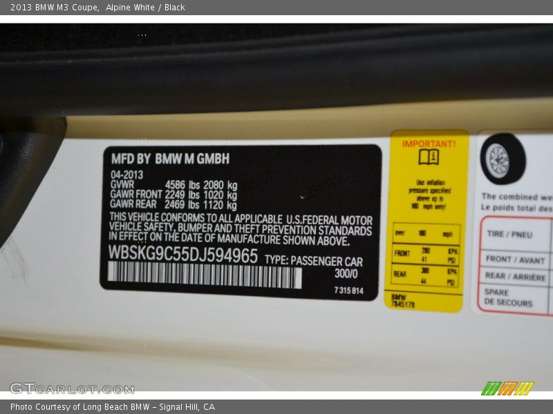 Alpine White / Black 2013 BMW M3 Coupe