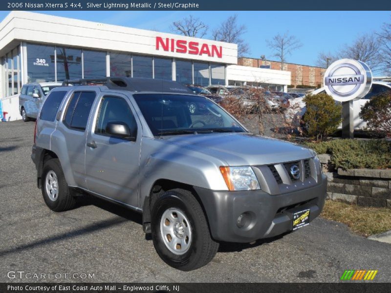 Silver Lightning Metallic / Steel/Graphite 2006 Nissan Xterra S 4x4