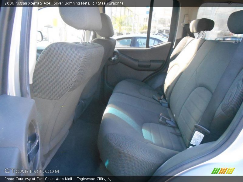 Silver Lightning Metallic / Steel/Graphite 2006 Nissan Xterra S 4x4