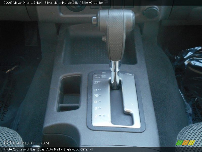 Silver Lightning Metallic / Steel/Graphite 2006 Nissan Xterra S 4x4