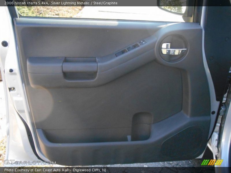 Silver Lightning Metallic / Steel/Graphite 2006 Nissan Xterra S 4x4