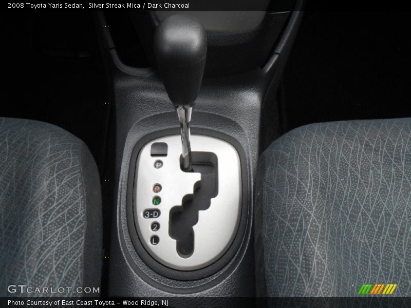 Silver Streak Mica / Dark Charcoal 2008 Toyota Yaris Sedan