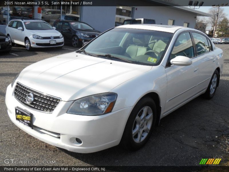 Satin White Pearl / Blond 2005 Nissan Altima 3.5 SL