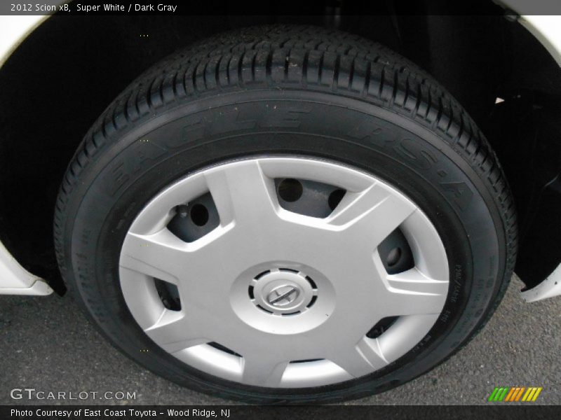 Super White / Dark Gray 2012 Scion xB