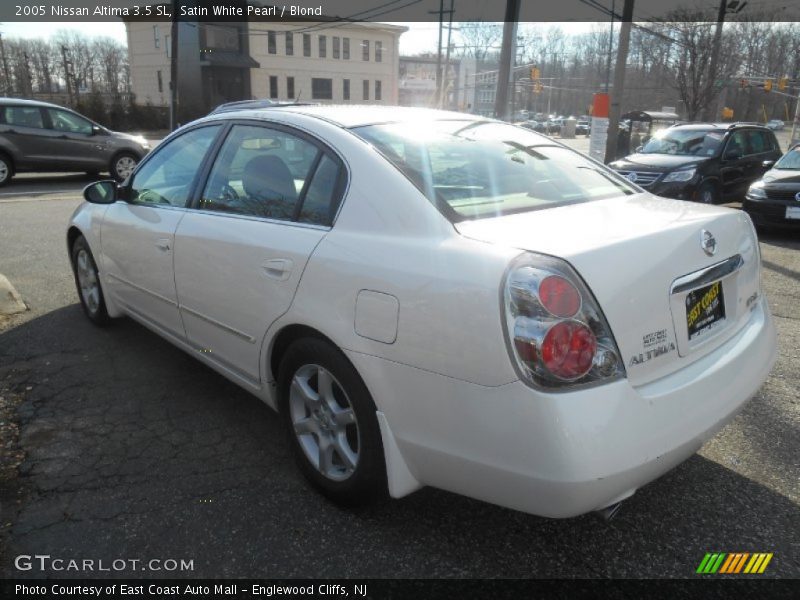 Satin White Pearl / Blond 2005 Nissan Altima 3.5 SL