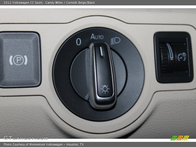 Candy White / Cornsilk Beige/Black 2011 Volkswagen CC Sport