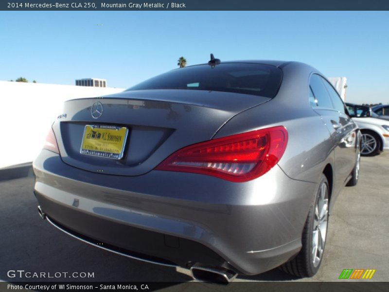 Mountain Gray Metallic / Black 2014 Mercedes-Benz CLA 250