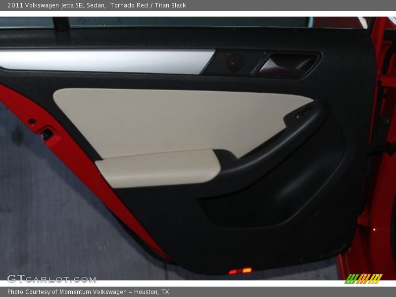 Tornado Red / Titan Black 2011 Volkswagen Jetta SEL Sedan