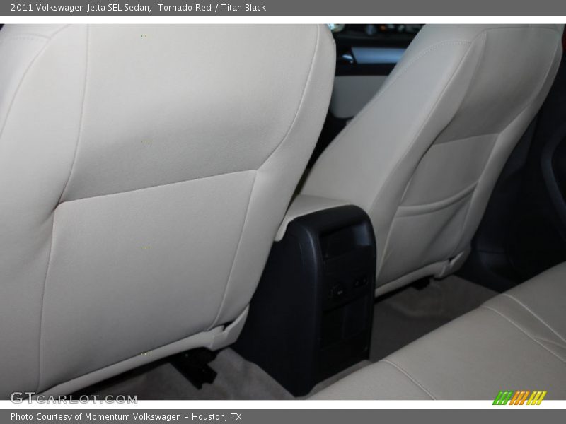 Tornado Red / Titan Black 2011 Volkswagen Jetta SEL Sedan