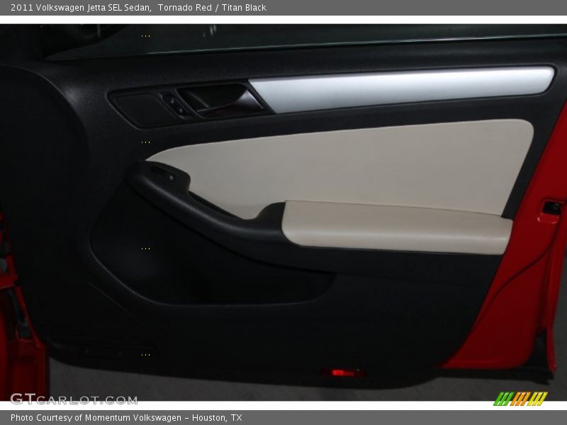 Tornado Red / Titan Black 2011 Volkswagen Jetta SEL Sedan