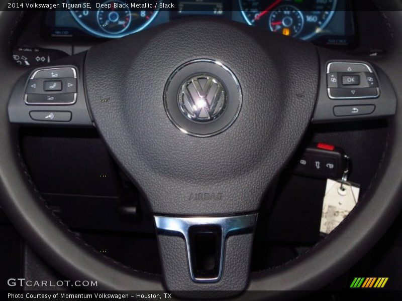 Deep Black Metallic / Black 2014 Volkswagen Tiguan SE