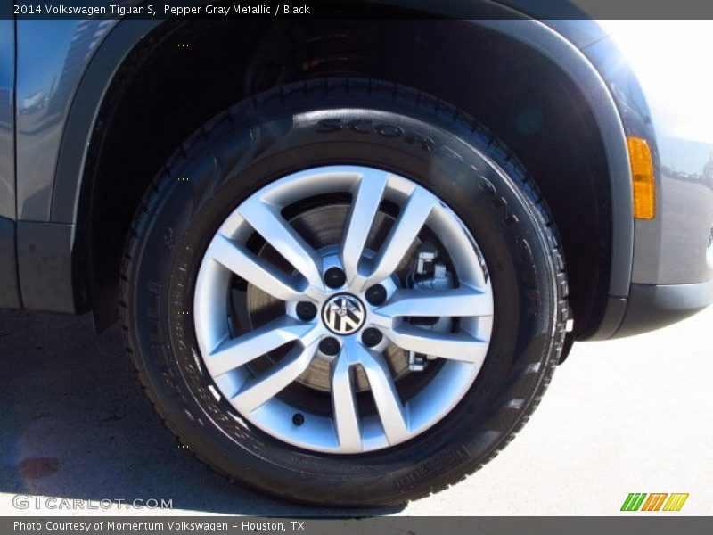 Pepper Gray Metallic / Black 2014 Volkswagen Tiguan S
