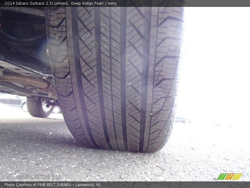 Deep Indigo Pearl / Ivory 2014 Subaru Outback 2.5i Limited