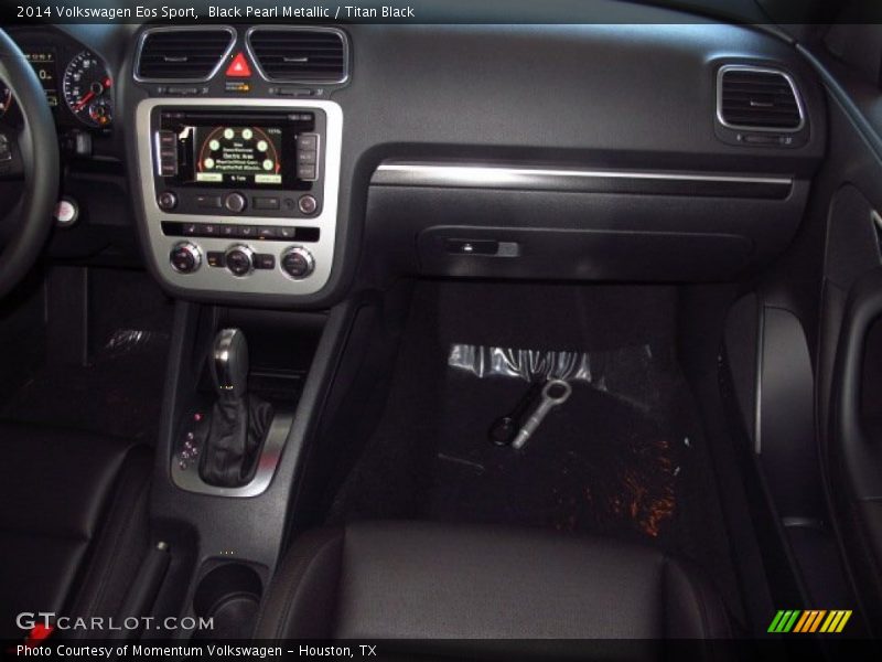 Black Pearl Metallic / Titan Black 2014 Volkswagen Eos Sport